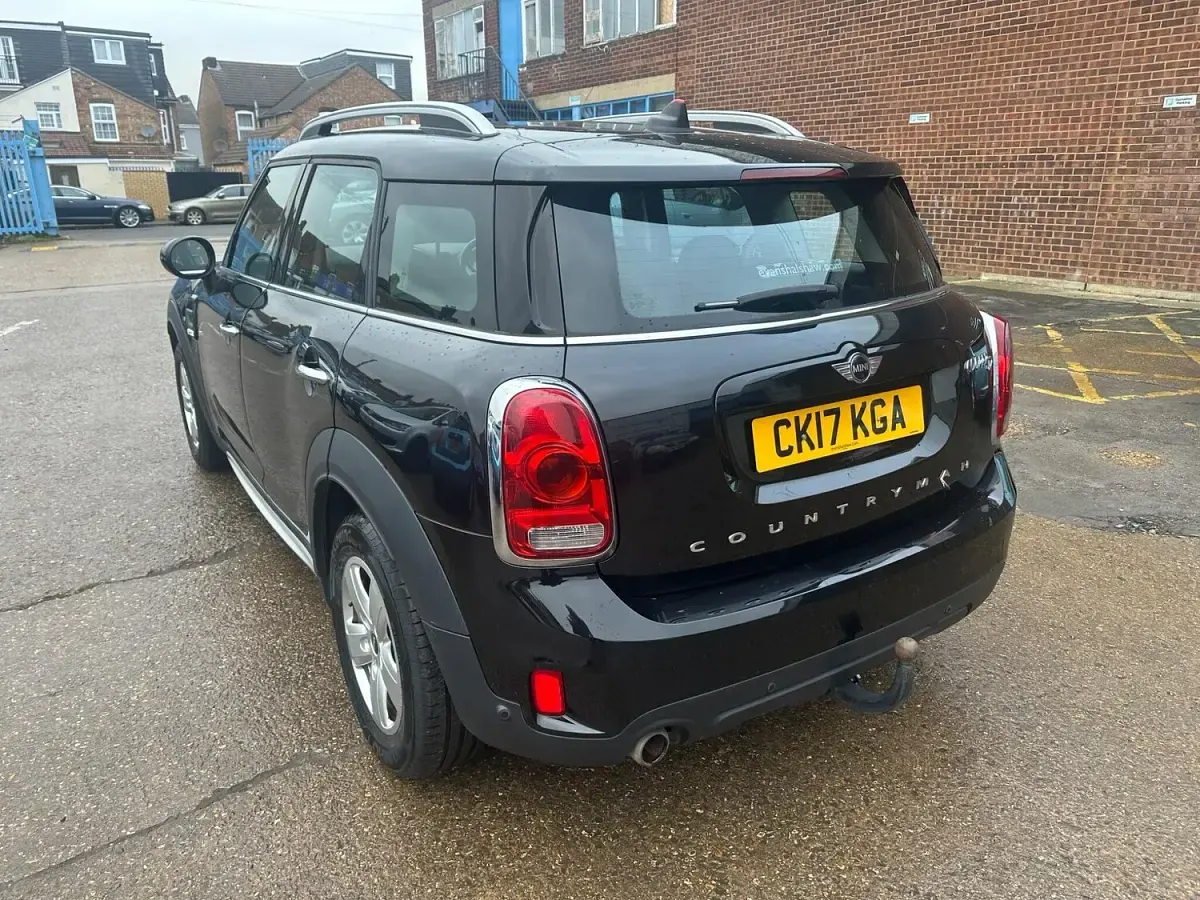 Used Mini Cooper D 150 HP (110 kW) 2017 Black Hatchback