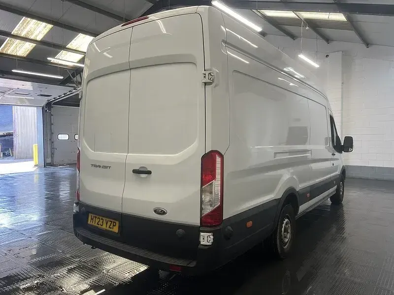 Used Ford Transit 130 HP (95 kW) 2023 White Van