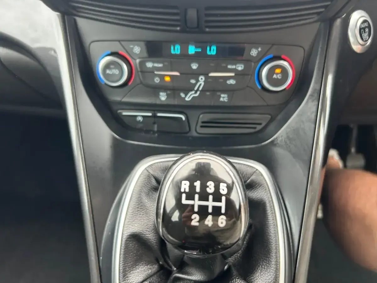 Used Ford C-MAX Titanium 2016 Black MPV