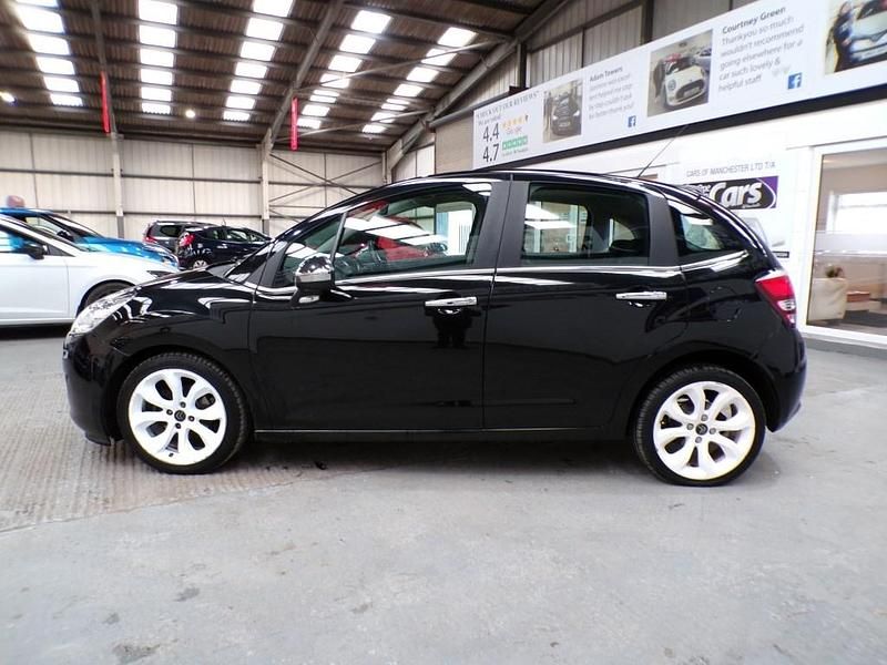Used Citroën C3 SELECTION 2014 Black Hatchback