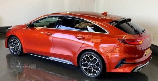 Used Kia ProCeed GT-Line 160 HP (117 kW) 2023 Orange Estate