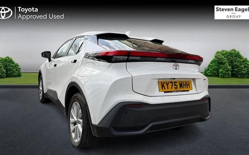 Used Toyota C-HR 140 HP (102 kW) 2026 SUV