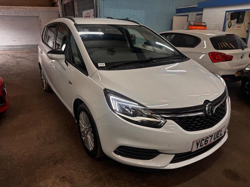 White Used 2017 Vauxhall Zafira Tourer Design Edition MPV | £7,490 (Fair price) - Image 1/4
