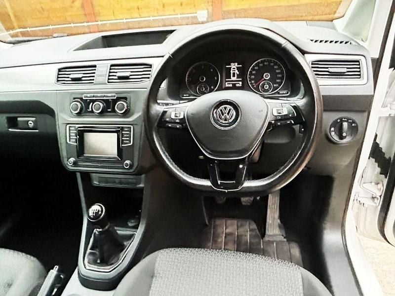 Used VW Caddy Maxi Life Life 2018 White MPV