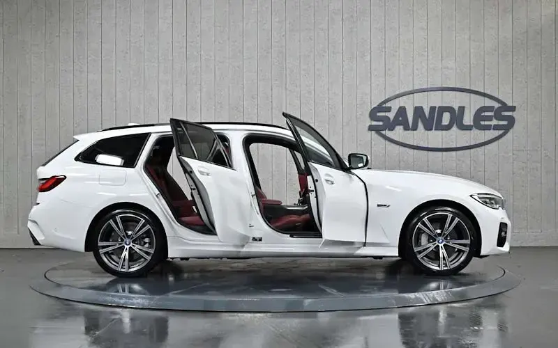 Used BMW 330e M Sport 292 HP (214 kW) 2022 White Estate
