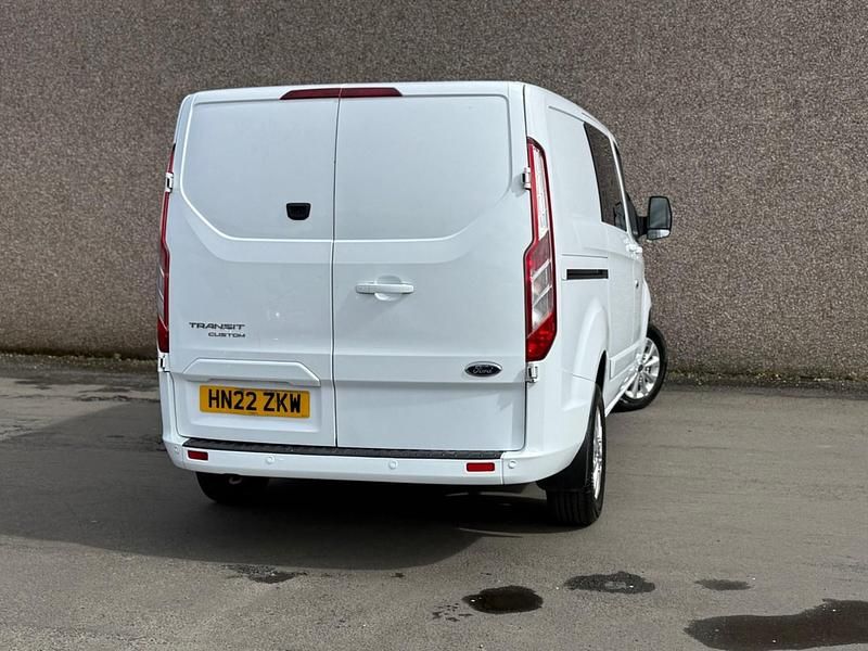 Used Ford Transit Custom Limited 130 HP (95 kW) 2022 White Van