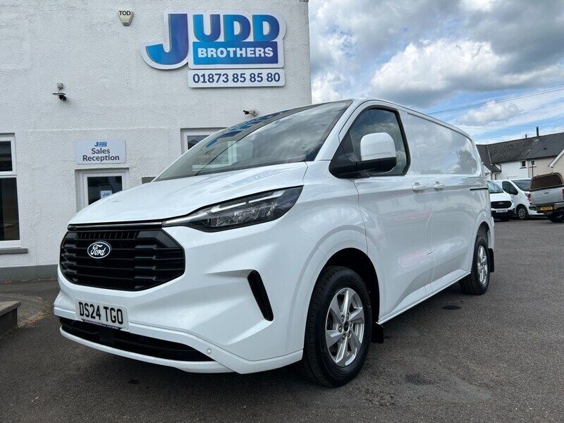 White Used 2024 Ford Transit Custom Limited Van | £22,995 (Fair price) - Image 1/4