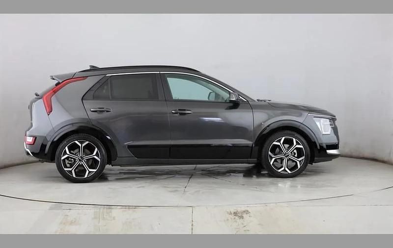 Used Kia Niro 168 HP (123 kW) 2025 Grey SUV