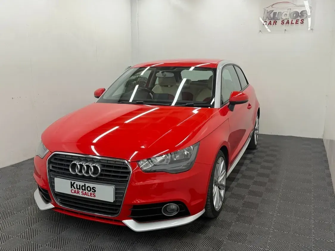 Used Audi A1 Design 105 HP (77 kW) 2012 Red Hatchback