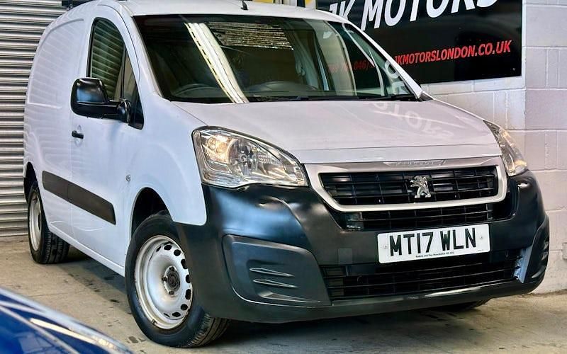 Used 2017 Peugeot Partner MPV | £7,499 (Fair price) - Image 1/4