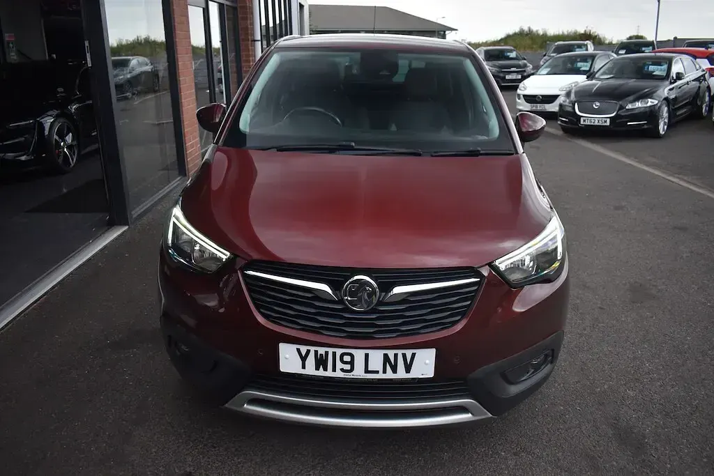 Used Vauxhall Crossland X Elite 81 HP (59 kW) 2019 Red SUV