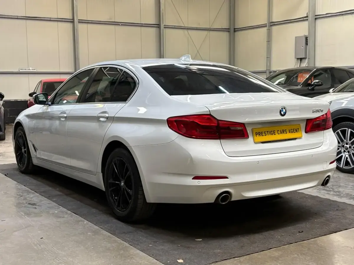 Used BMW 530e Sport Line 252 HP (185 kW) 2019 White Sedan