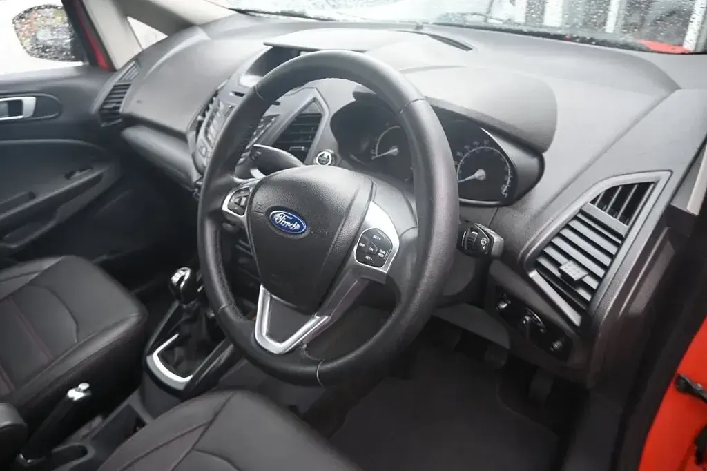 Used Ford Ecosport Titanium 90 HP (66 kW) 2014 Red SUV