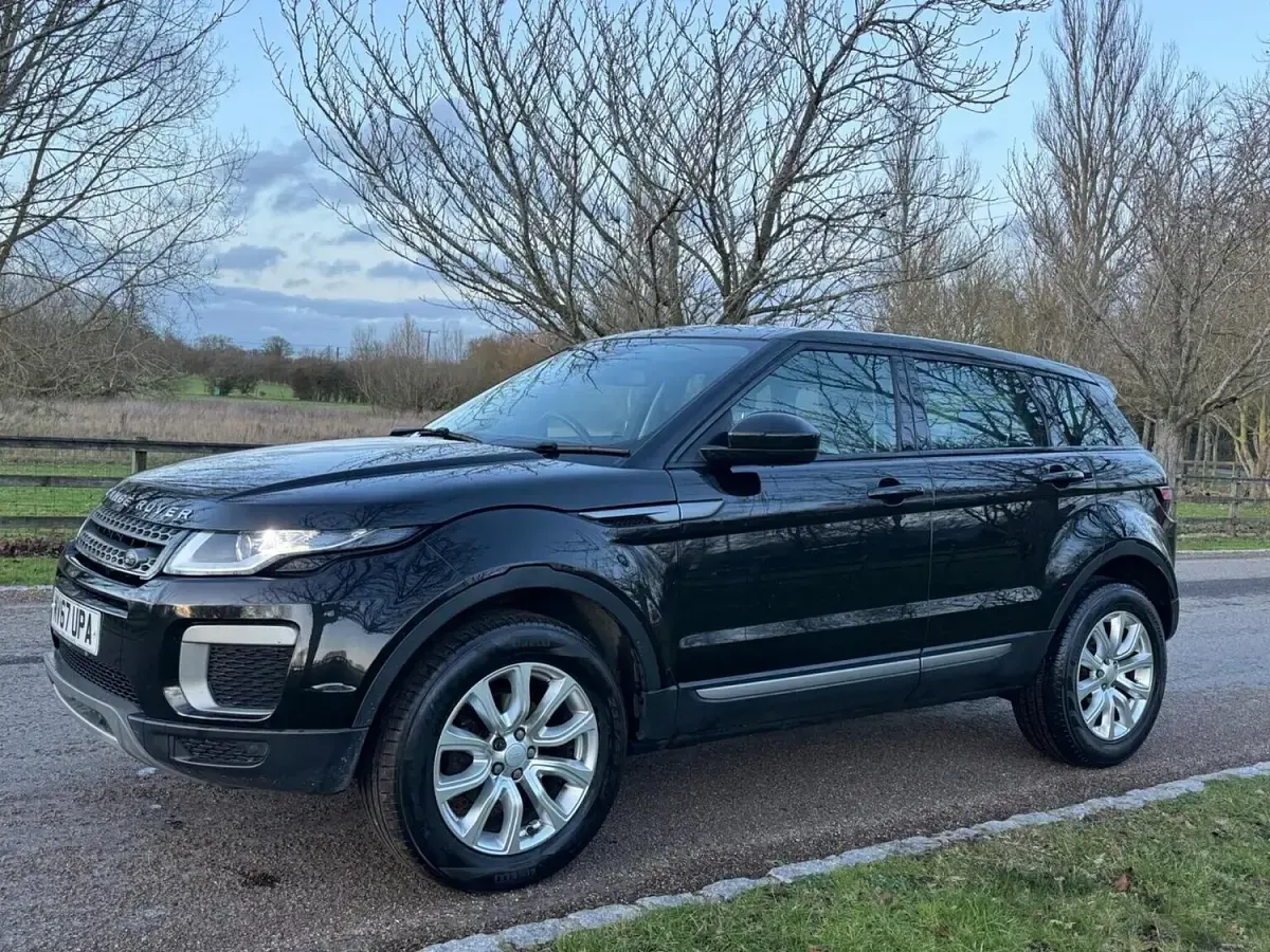 Usado Land Rover Range Rover evoque SE 150 HP (110 kW) 2017 Preto SUV