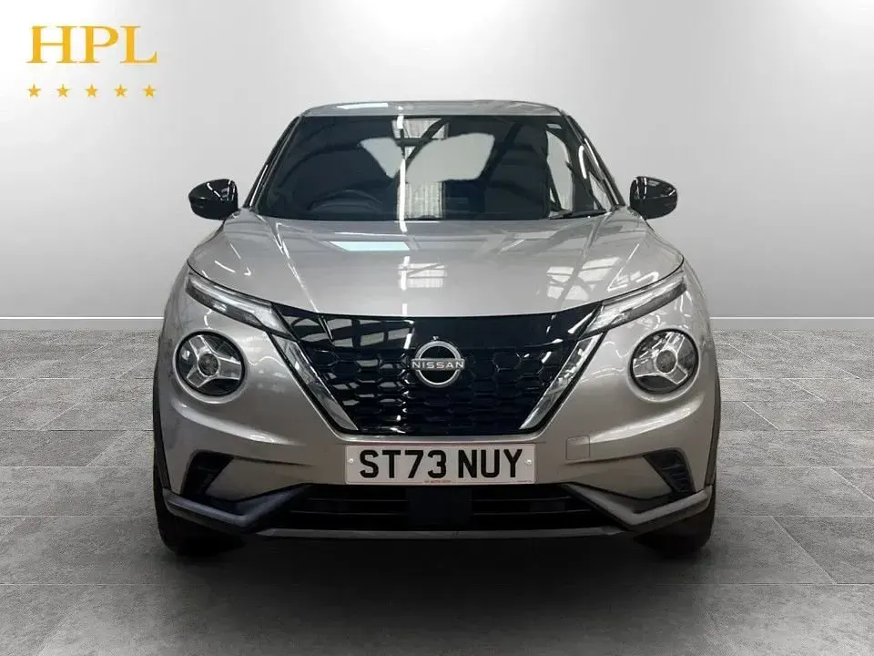 Used Nissan Juke N-Connecta 143 HP (105 kW) 2023 Silver SUV