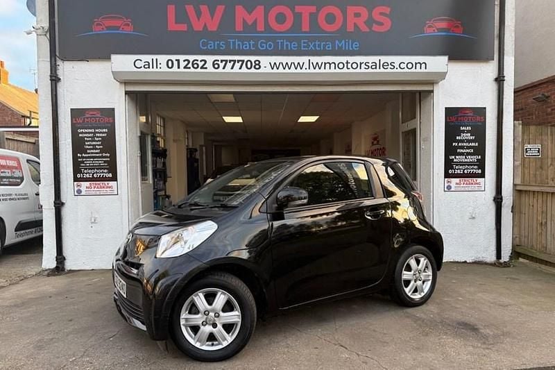 Black Used 2009 Toyota iQ Hatchback | £2,995 (Good price) - Image 1/1