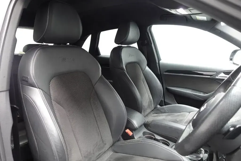 Used Audi Q3 Black Edition 150 HP (110 kW) 2018 Silver SUV