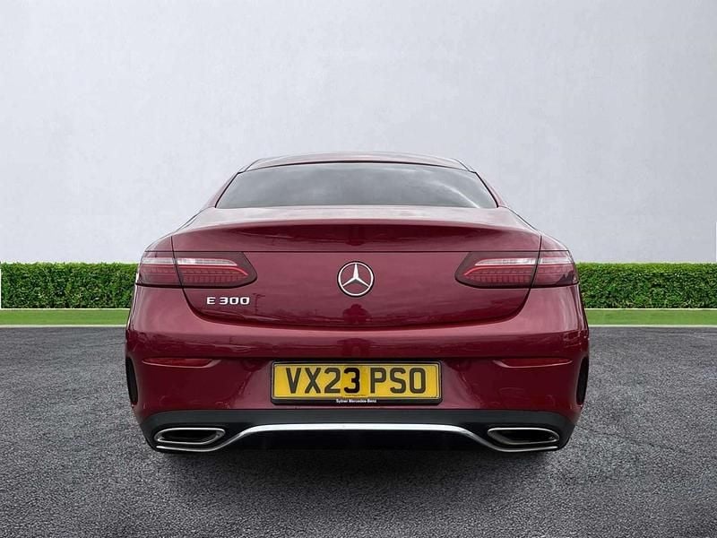 Used Mercedes E300 AMG Line Premium 258 HP (189 kW) 2023 Red Coupe
