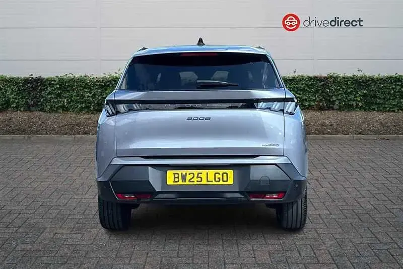 Used Peugeot 5008 Allure 136 HP (100 kW) 2025 Grey SUV