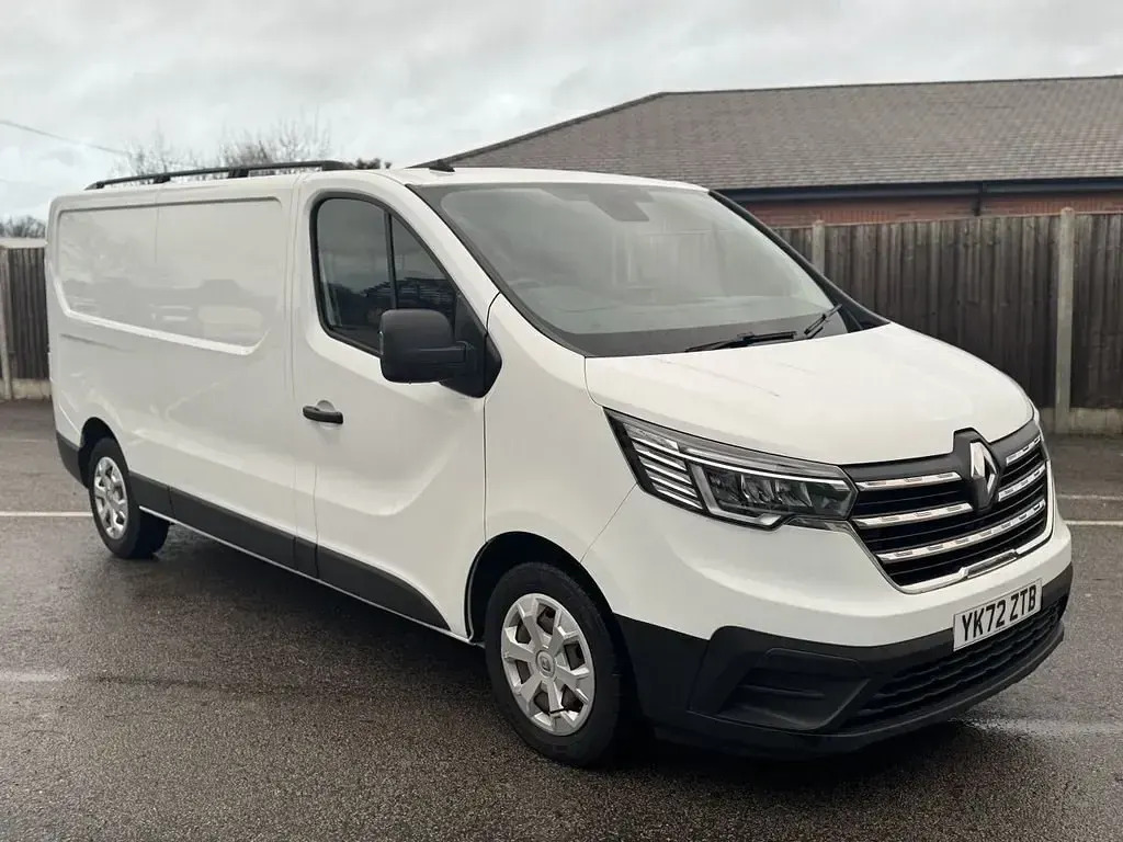 Gebraucht Renault Trafic Business 2022 Weiß Van / Kleinbus