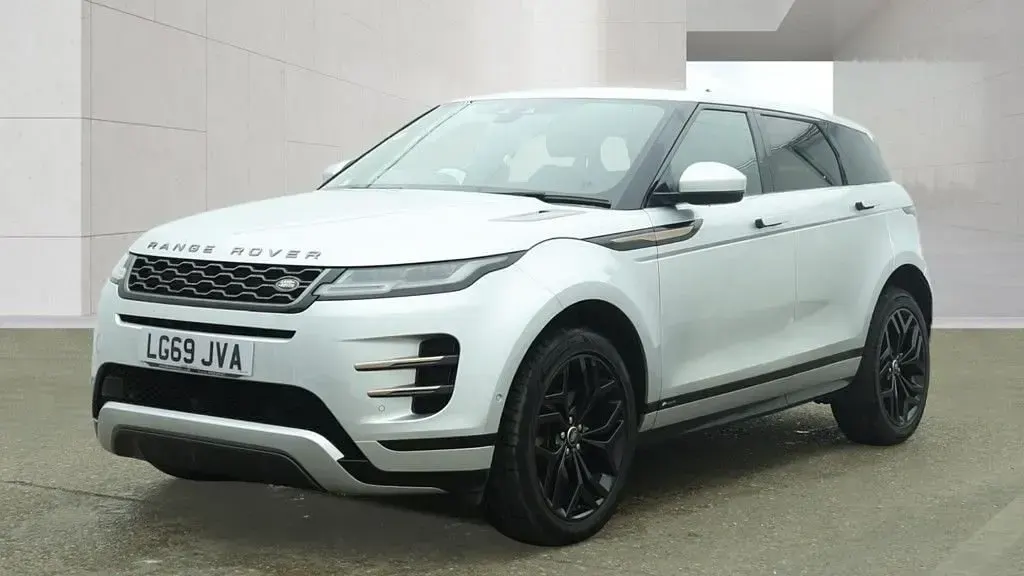 Used Land Rover Range Rover evoque R-Dynamic 180 HP (132 kW) 2019 Silver SUV