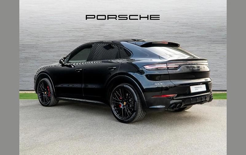Used Porsche Cayenne GTS 453 HP (333 kW) 2022 Black SUV