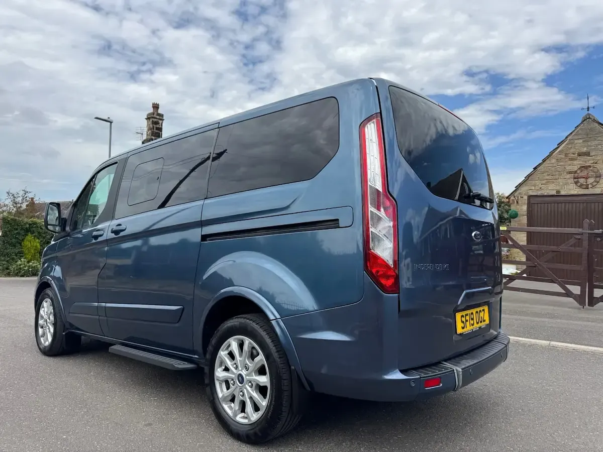 Used Ford Tourneo Custom Titanium 2019 Blue Van