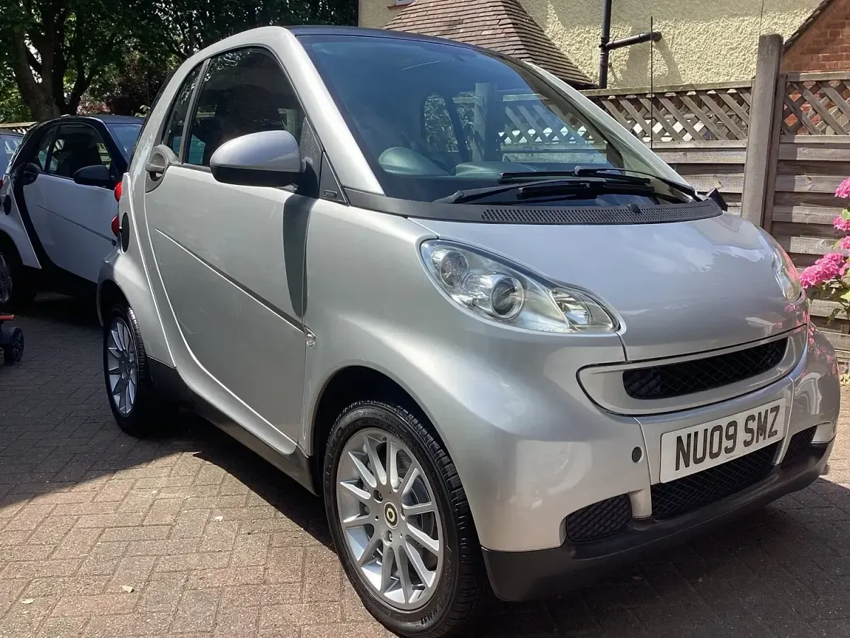 Used Smart ForTwo Coupé Passion 84 HP (61 kW) 2009 Silver Coupe