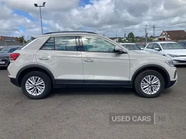 Used VW T-Roc Life 150 HP (110 kW) 2023 Grey SUV