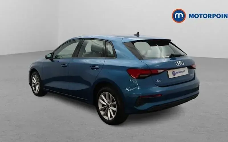 Used Audi A3 Sportback 110 HP (80 kW) 2022 Blue Hatchback