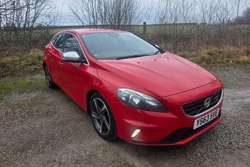 Used Volvo V40 R-Design 2014 Red Hatchback