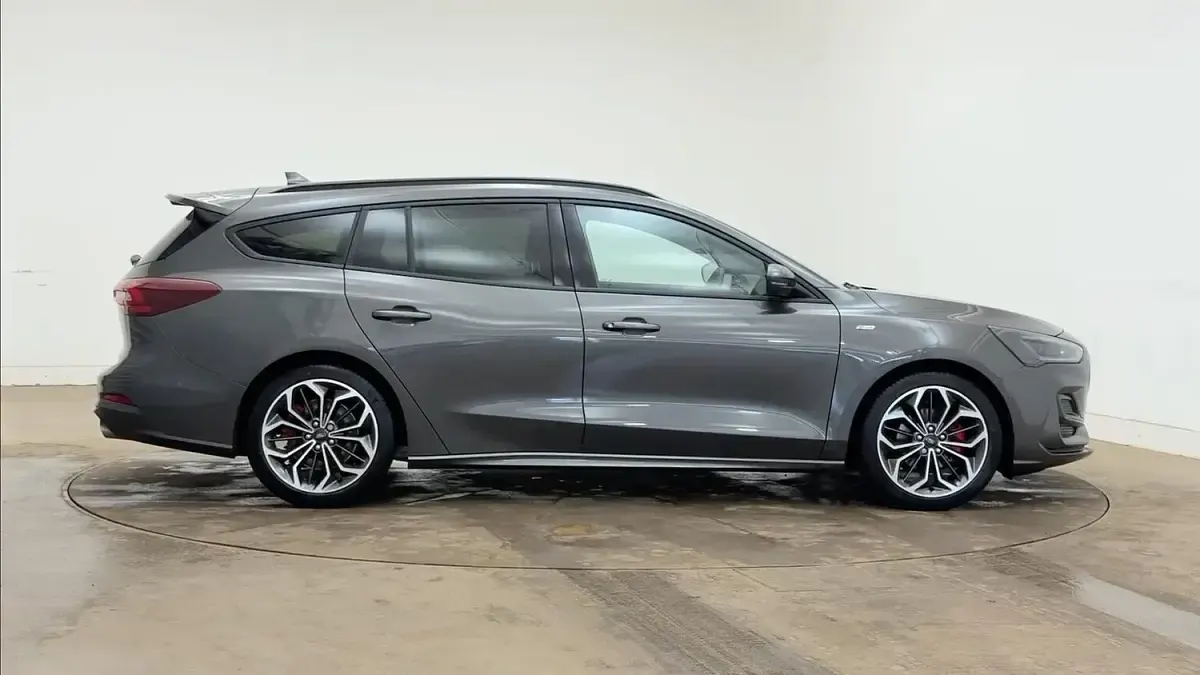 Used Ford Focus ST-Line X 2025 Grey Estate