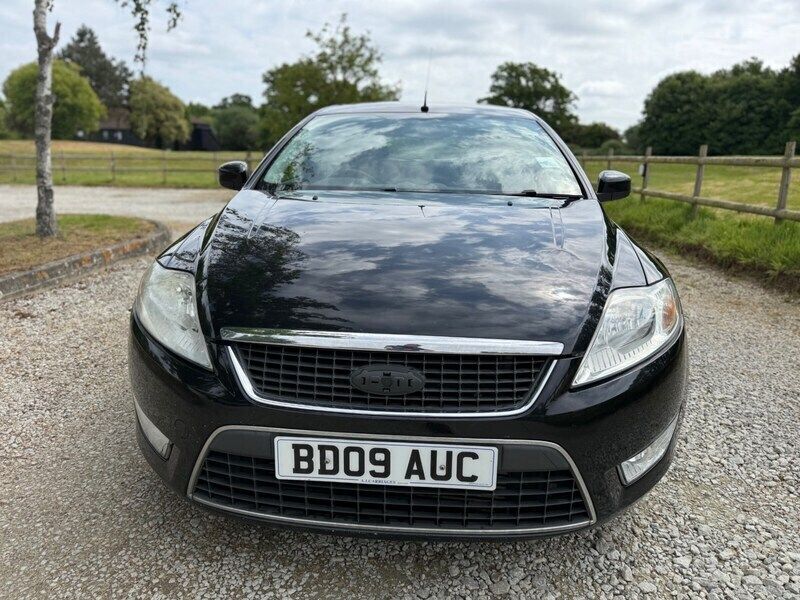 Black Used 2009 Ford Mondeo Zetec Hatchback | £1,995 (Fair price) - Image 1/4