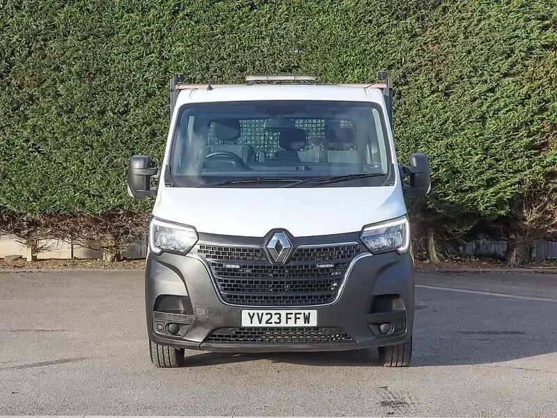Used Renault Master Business 145 HP (106 kW) 2023 White Van