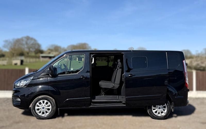 Używany Ford Transit Custom Limited 131 KM (96 kW) 2023 Van
