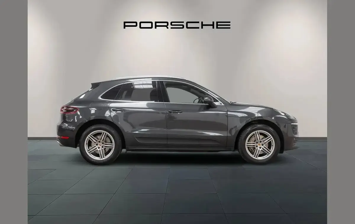 Used Porsche Macan 254 HP (186 kW) 2017 Grey SUV