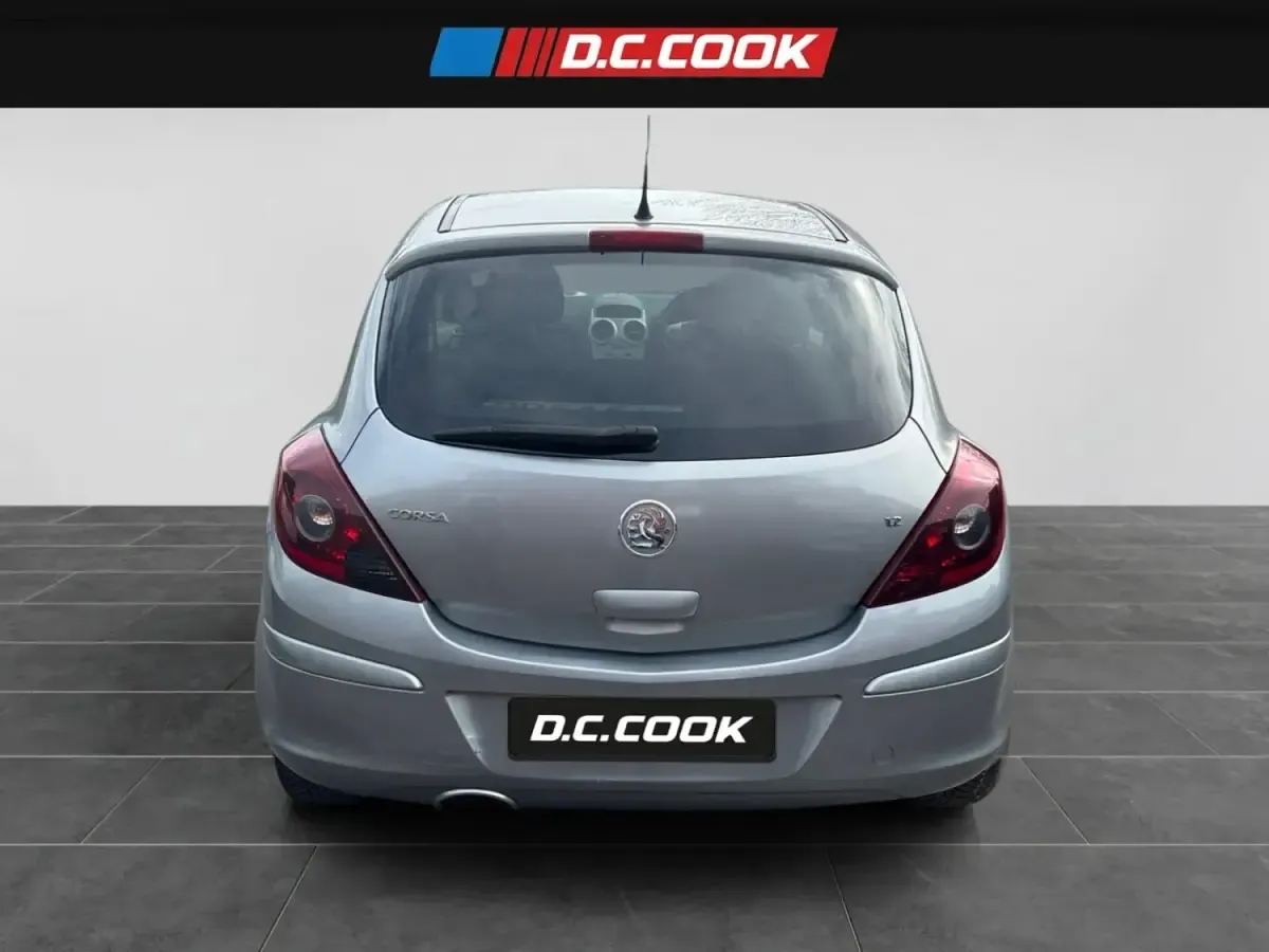 Gebraucht Vauxhall Corsa 85 PS (62 kW) 2010 Silber Kleinwagen