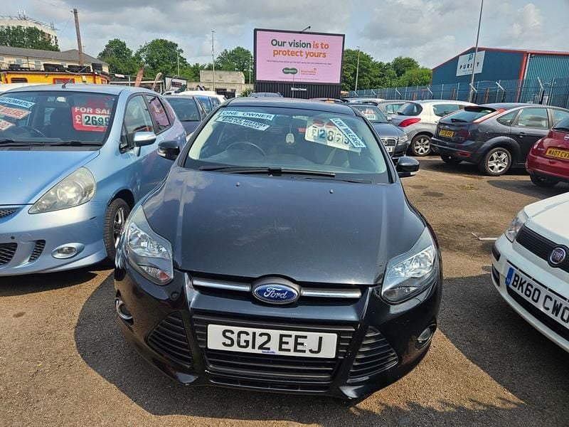 Black Used 2012 Ford Focus Zetec Hatchback | £2,499 (Good price) - Image 1/4