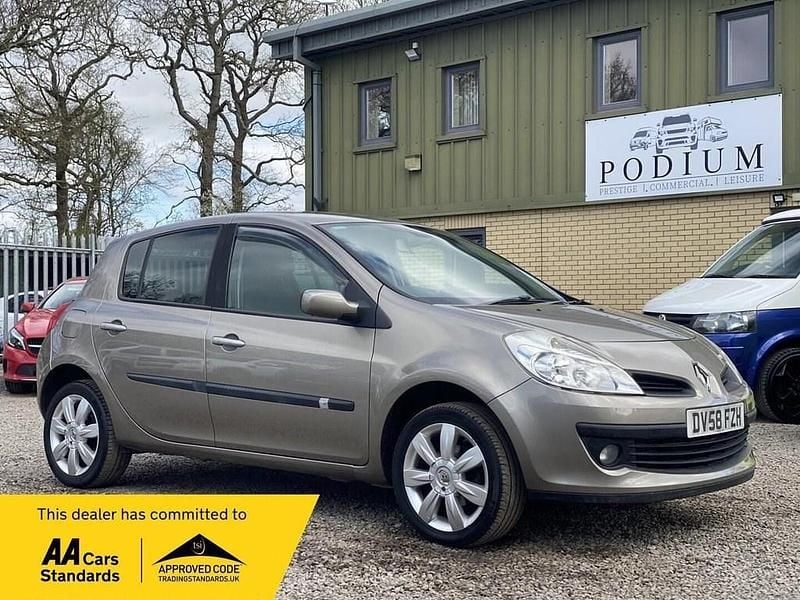 Used Renault Clio II Dynamique 2009 Beige Hatchback