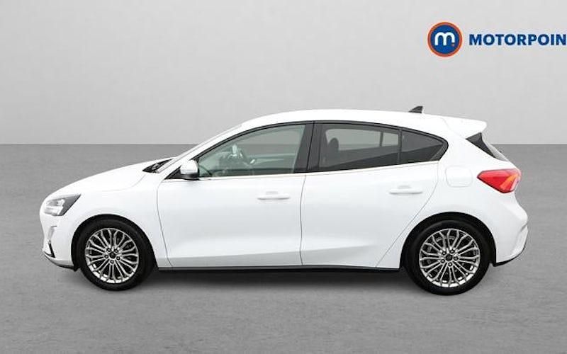 Used Ford Focus Titanium X 125 HP (91 kW) 2021 White Hatchback