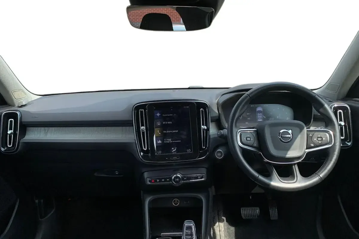 Used Volvo XC40 Inscription 190 HP (139 kW) 2019 Silver SUV