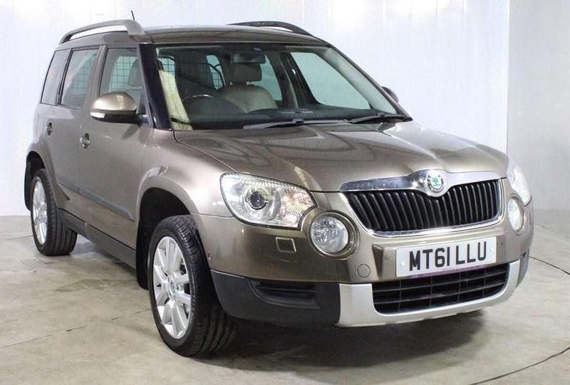 Used Skoda Yeti Elegance 140 HP (102 kW) 2012 Brown SUV