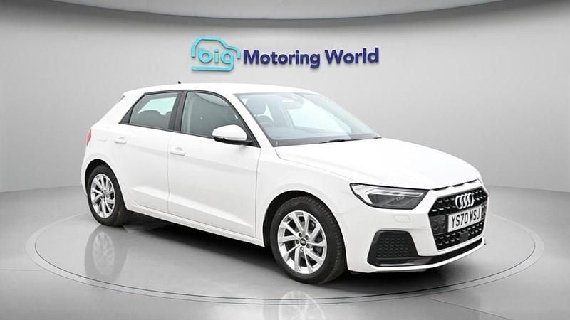 Used Audi A1 Sportback Sport 110 HP (80 kW) 2020 White Hatchback