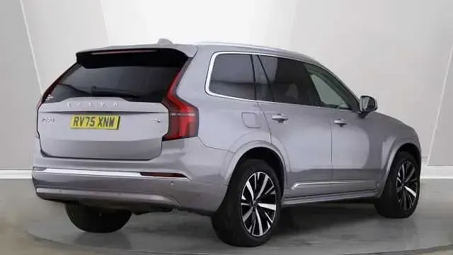 Begagnad Volvo XC90 Core 455 HK (334 kW) 2026 SUV