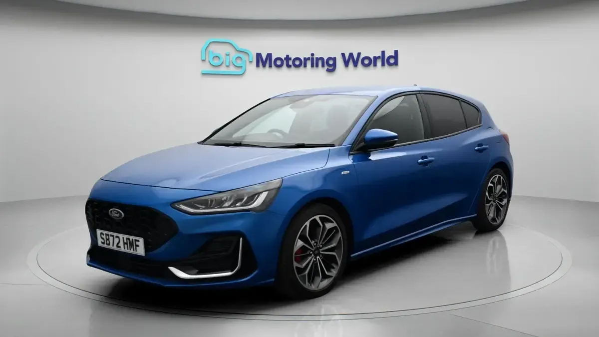 Used Ford Focus ST-Line 120 HP (88 kW) 2022 Blue Hatchback