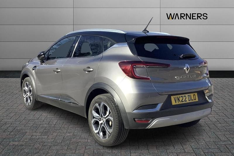 Second-hand Renault Captur SE 89 CP (65 kW) 2022 Gri SUV