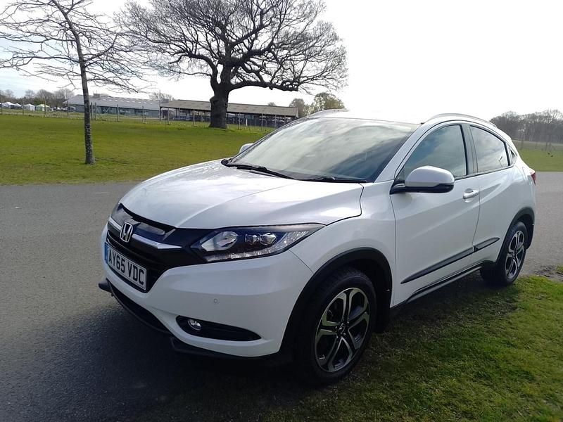 Used Honda HR-V EX 130 HP (95 kW) 2015 White SUV