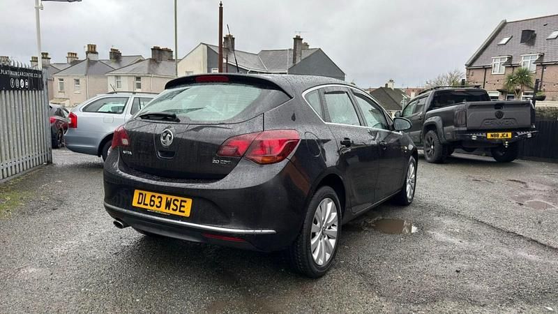 Used Vauxhall Astra Elite 2014 Black Hatchback