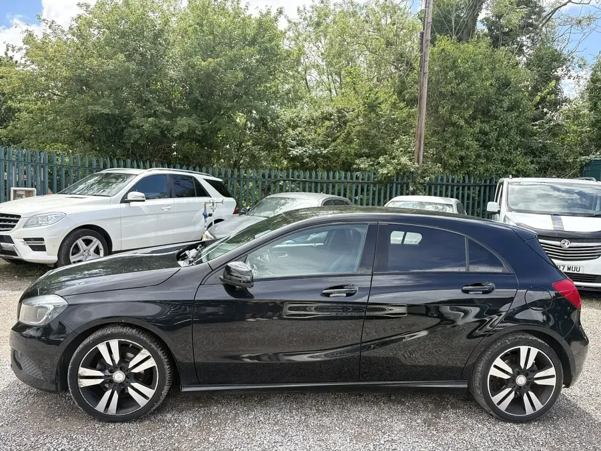 Used Mercedes A180 109 HP (80 kW) 2015 Black Hatchback