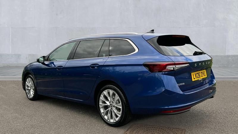 New Skoda Superb SE L 204 HP (150 kW) 2026 Cobalt blue metallic Estate